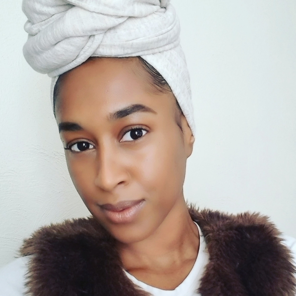 Meet your Posher, Dee